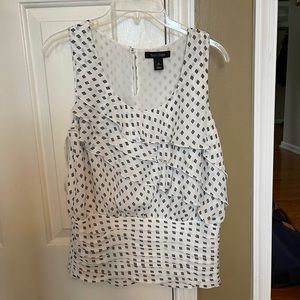 WHBM beautiful sleeveless blouse-medium